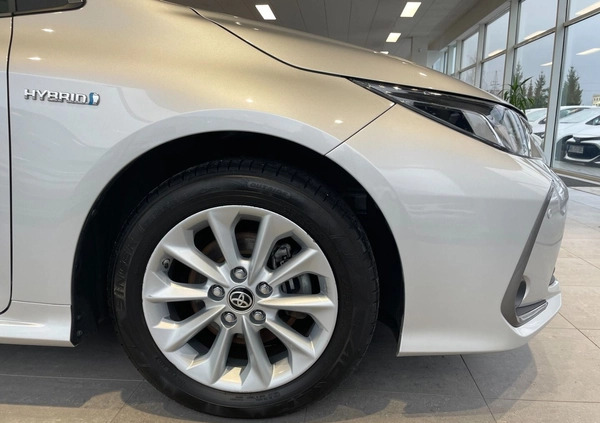 Toyota Corolla cena 87900 przebieg: 159304, rok produkcji 2020 z Zamość małe 352